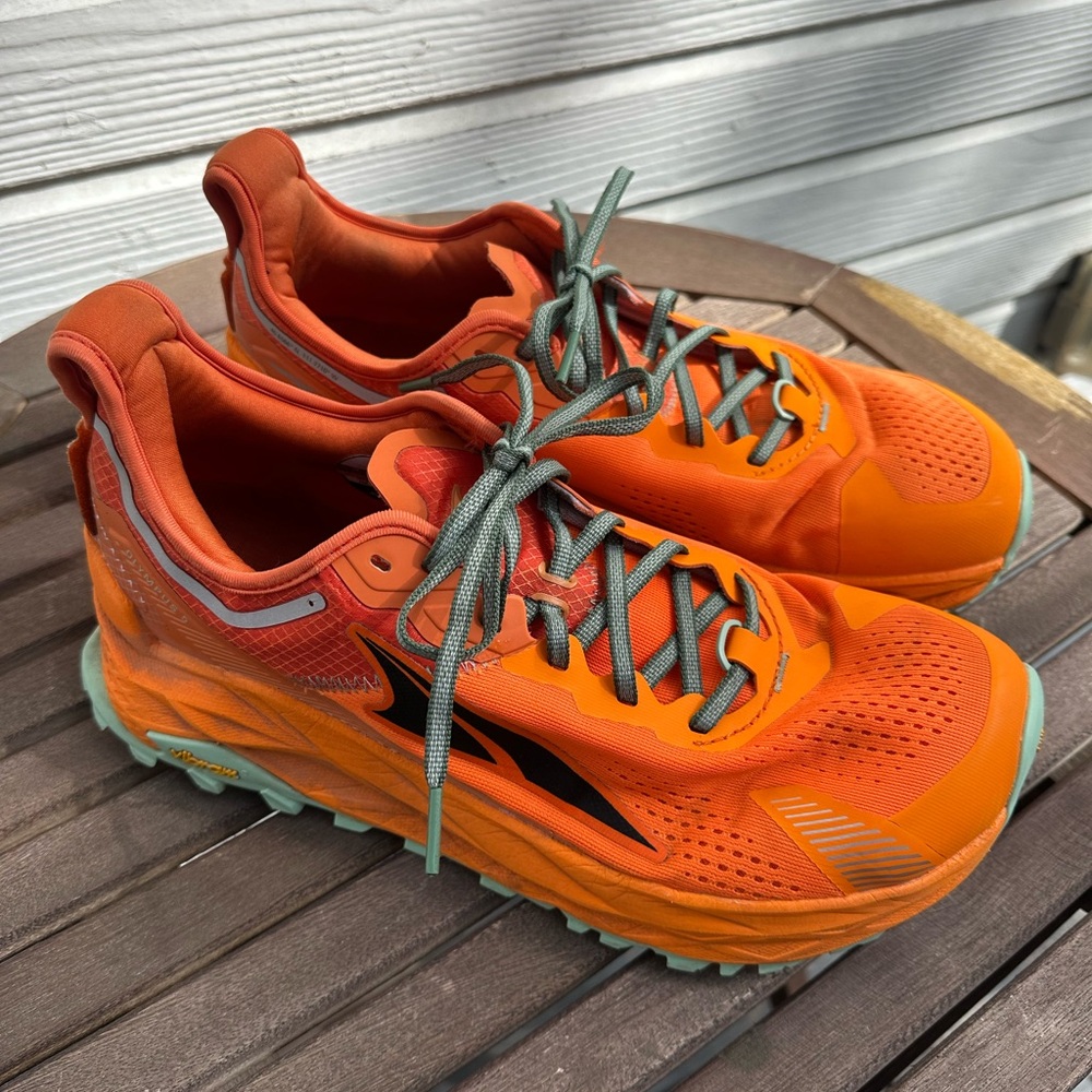 Altra Men’s Olympus 5 Running Shoes